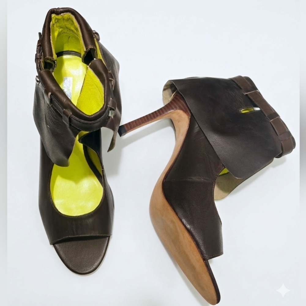 Rodeo - Inspired  Dark Brown All Leather High-Heel Open-Toe Booties - size 7.5